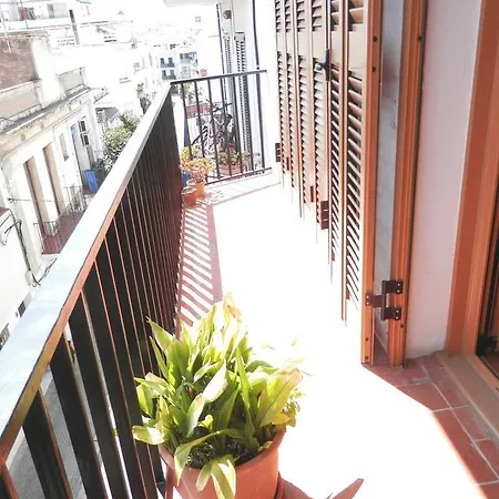Rafael Llopart Apartment